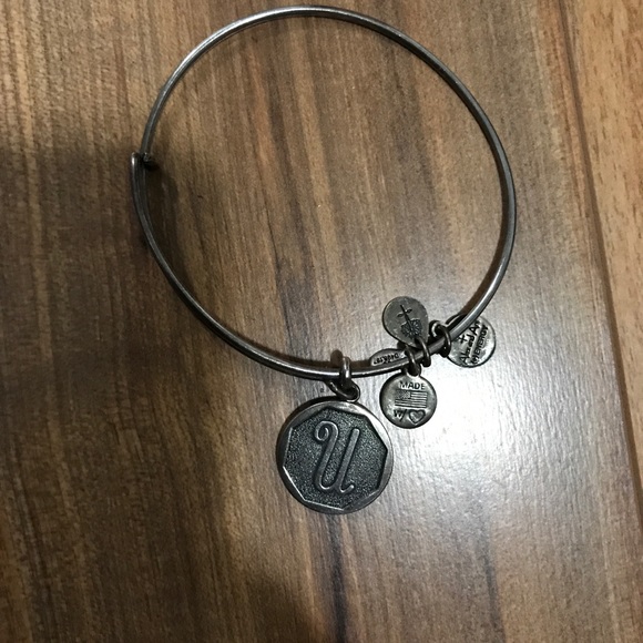 Alex and Ani “U” initial bangle in silver - Picture 1 of 1